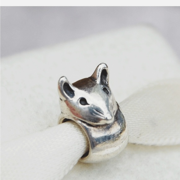 Rare find vintage Pandora mouse charm - Picture 2 of 3